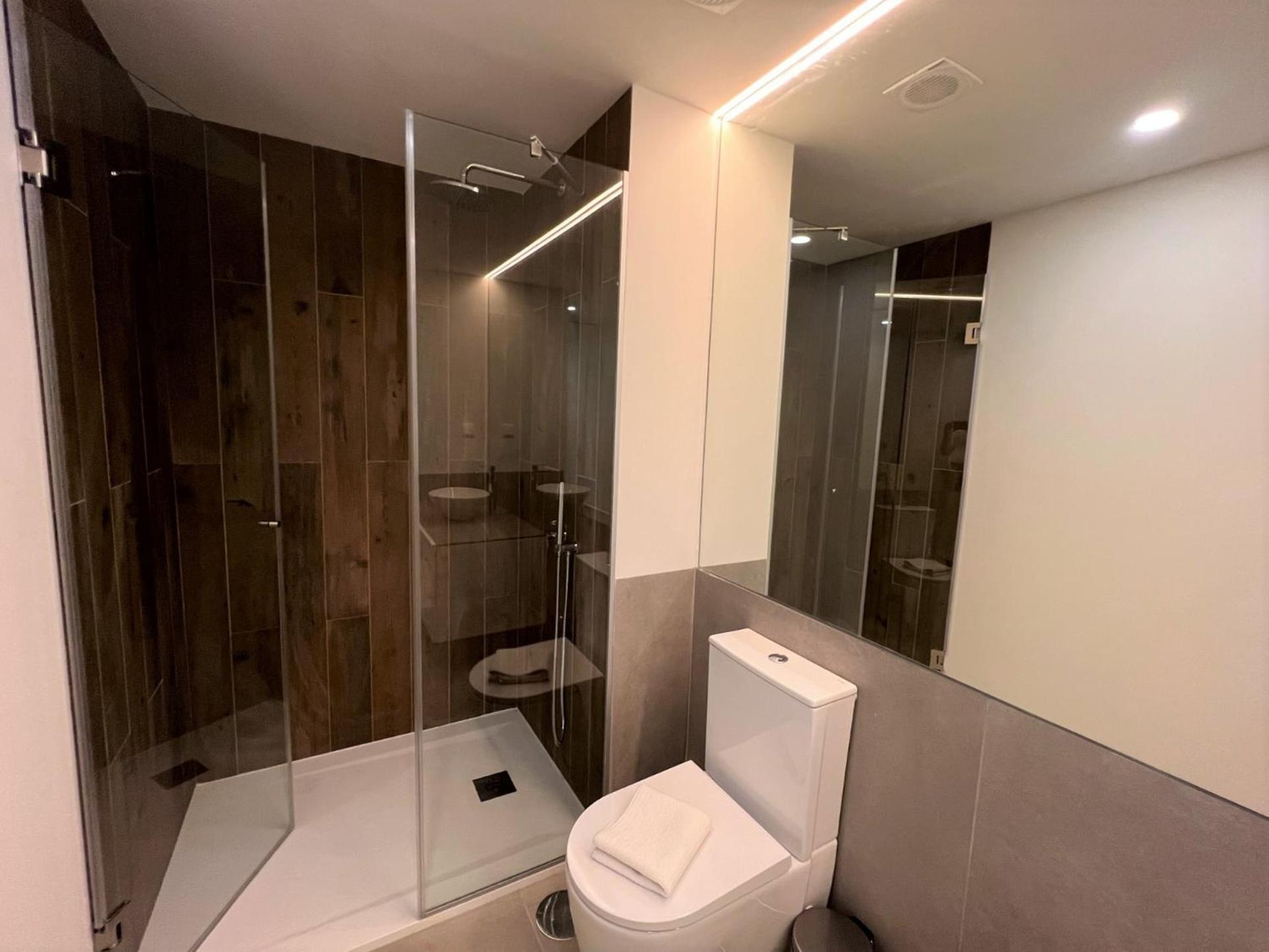 Faro Design 5 By Homing Apartment ภายนอก รูปภาพ